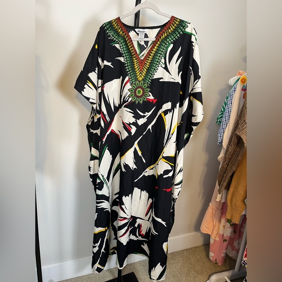 Winlar Other - VGUC Winlar Embroidered V-Neck Kaftan Dress in Black Abstract Tribal Print OSFM